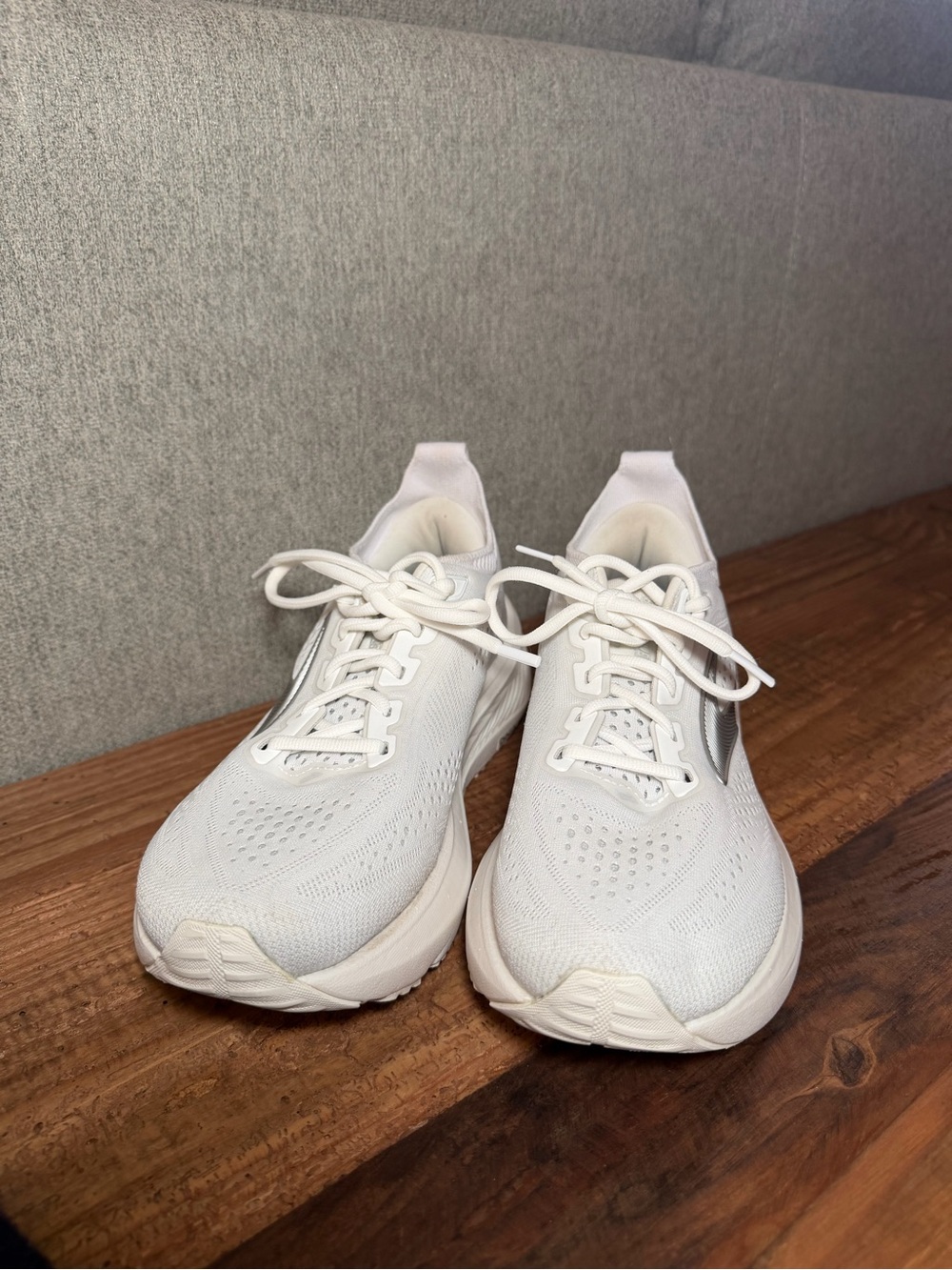 Brooks Glycerin 23 White Running Shoes Sneakers Women’s 6.5 - Picture 3 of 5